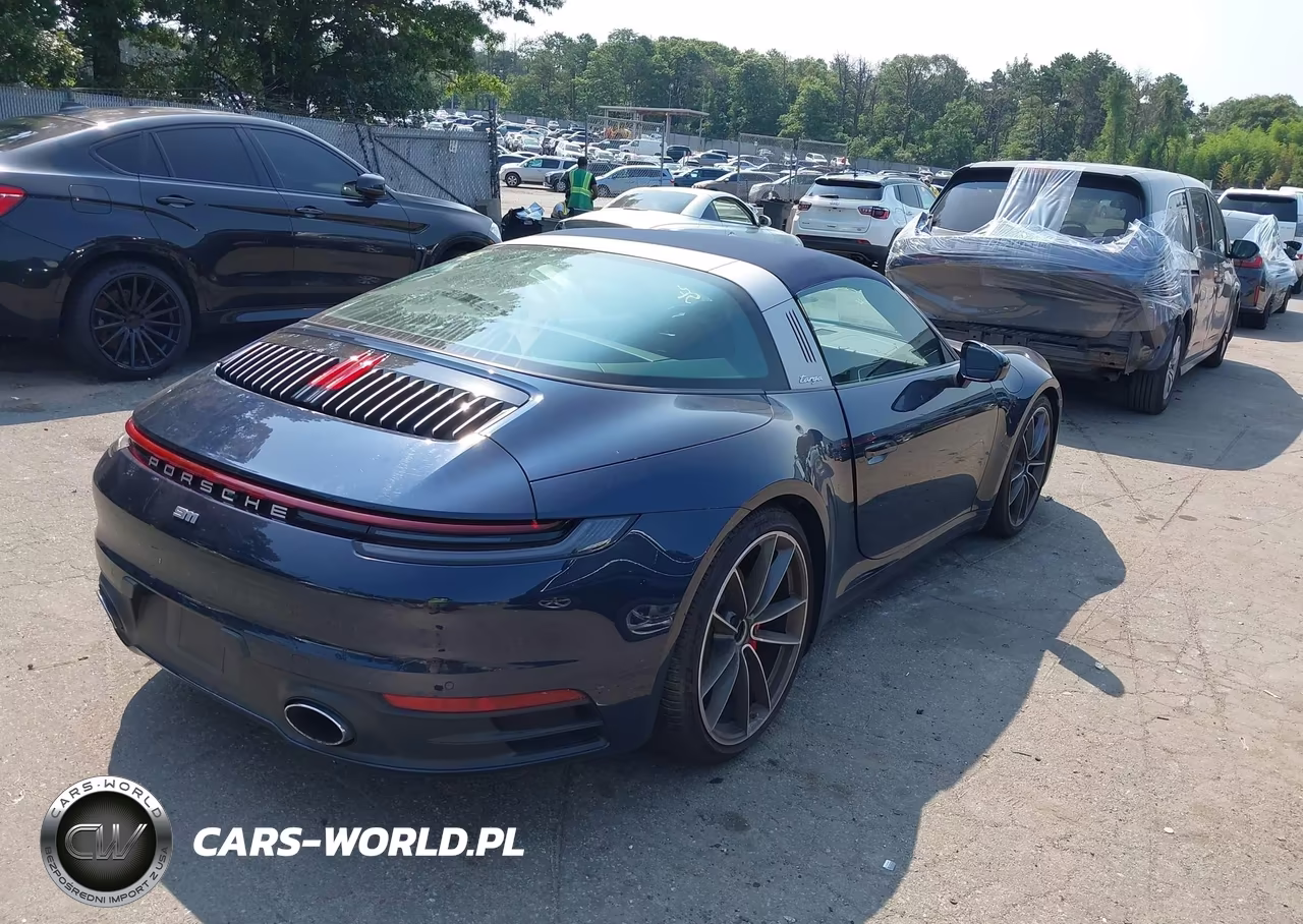 2021 Porsche 911 Targa 4S-Targa 4S Heritage Design Edition VIN:WP0BB2A95MS235824 - 4