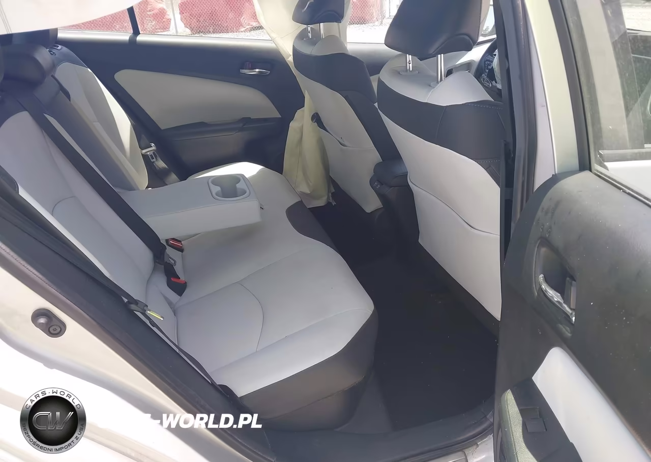 2022 Toyota Prius Limited VIN:JTDKAMFU0N3163129 - 8