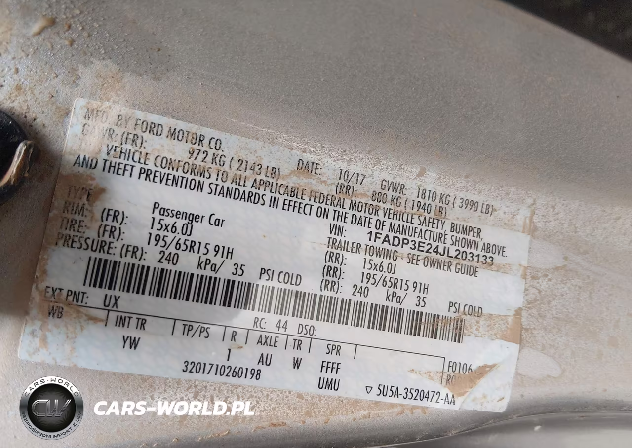 2018 Ford Focus S VIN:1FADP3E24JL203133 - 9