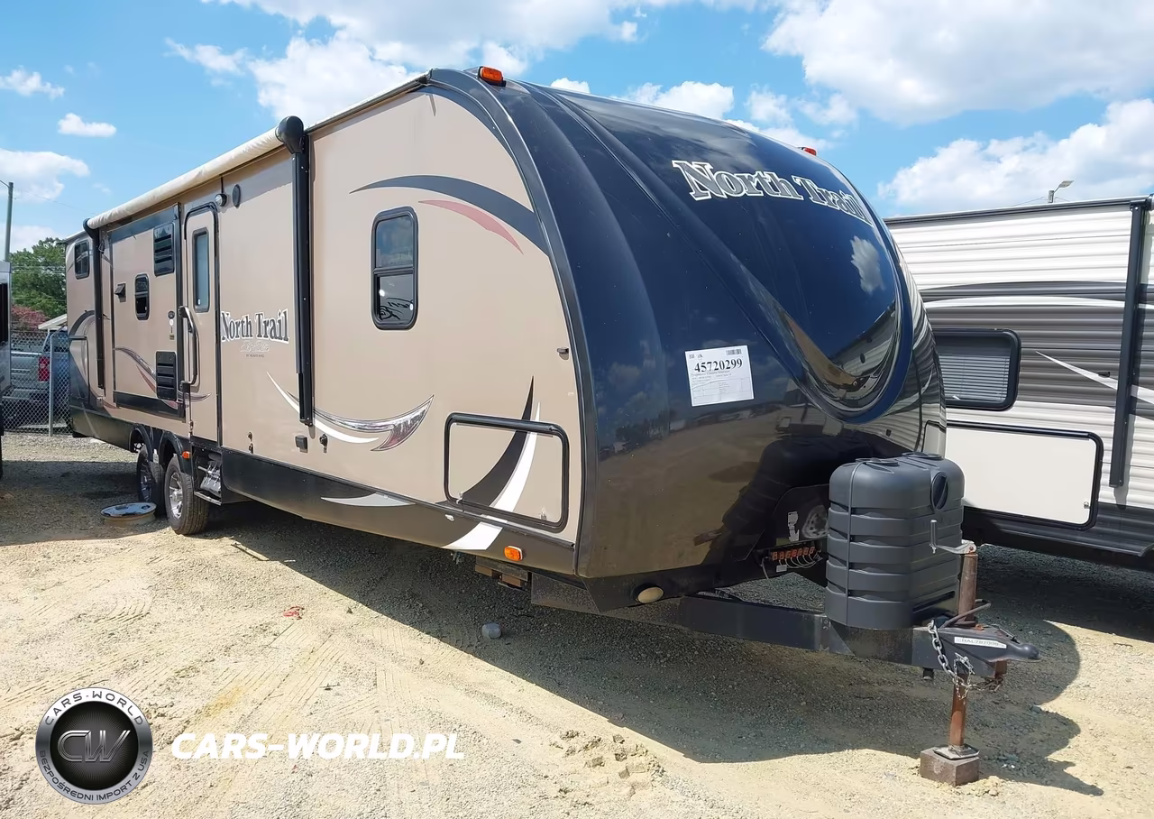 2014 Heartland North Trail Travel Trailer – zdjęcie 1 z 10