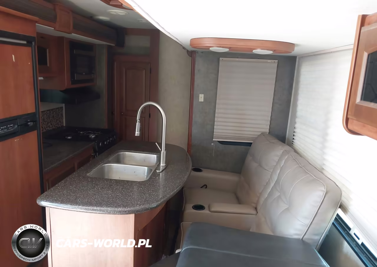 2014 Heartland North Trail Travel Trailer VIN:5SFNB3722EE266099 - 8