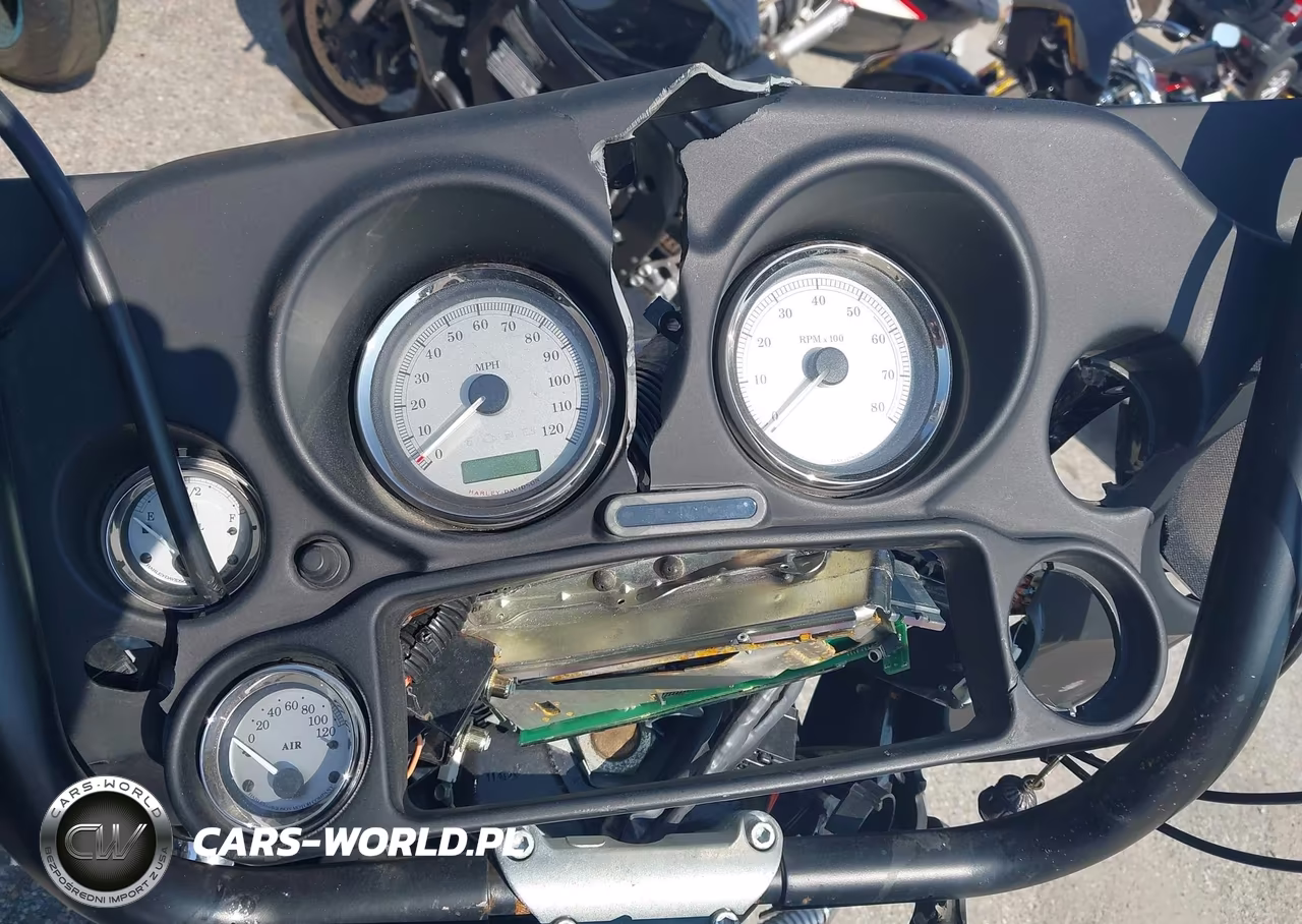 2007 Harley-Davidson Flhx VIN:1HD1KB4107Y611296 - 7