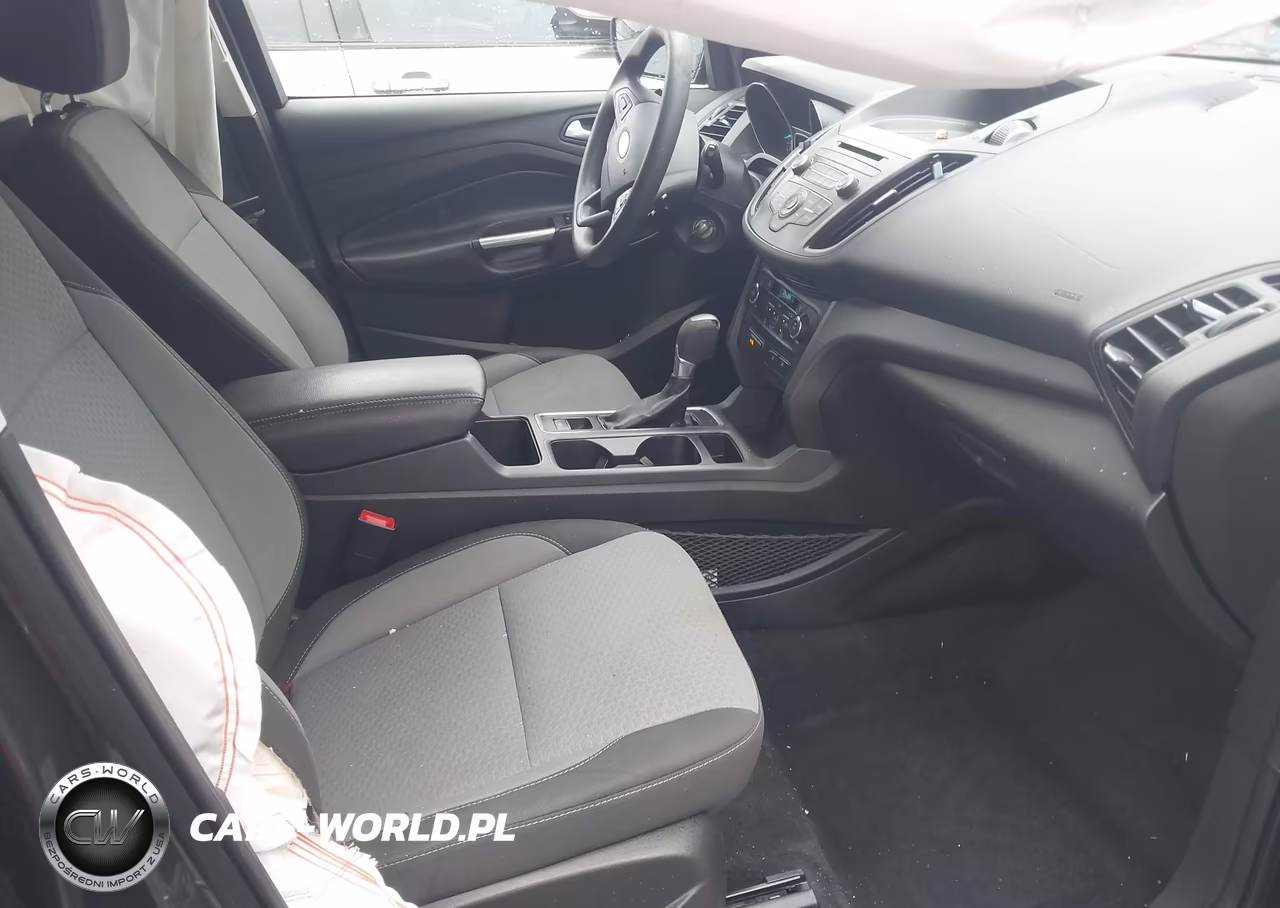 2017 Ford Escape Se VIN:1FMCU9GD0HUA30162 - 5