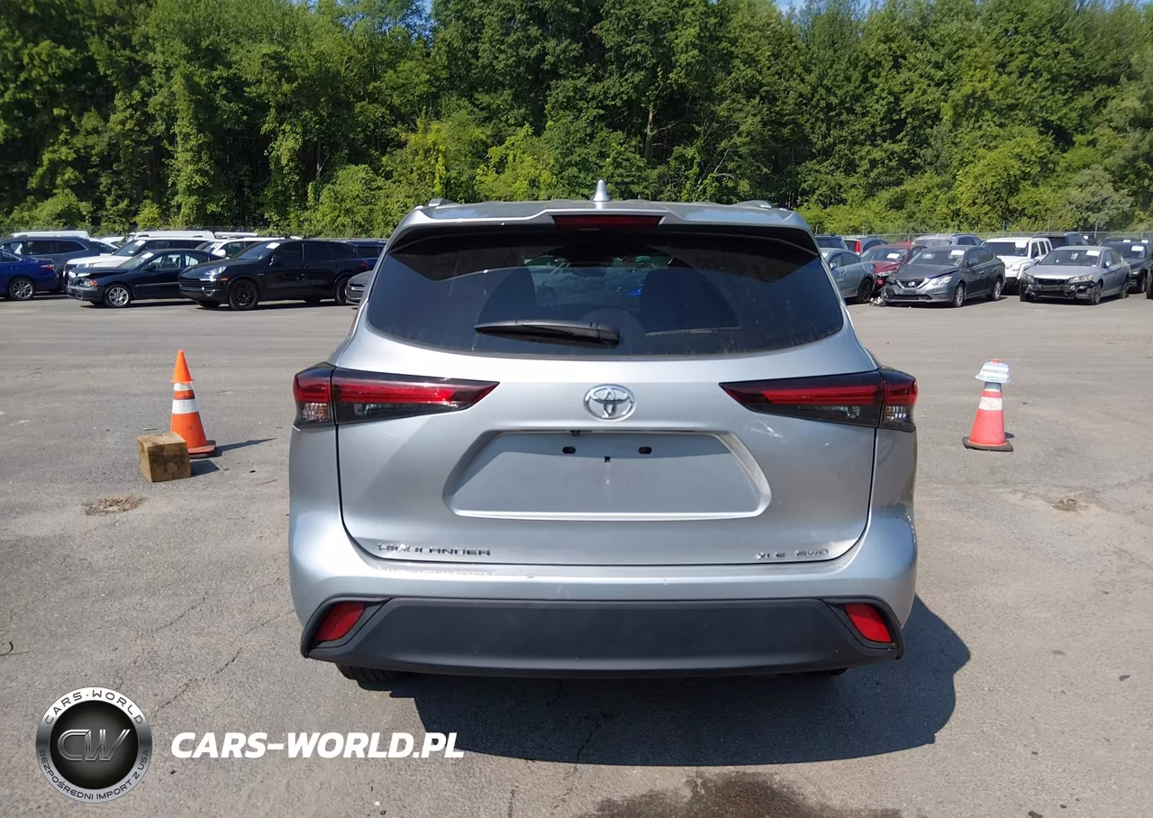 2025 Toyota Highlander Xle VIN:5TDKDRBH0SS588423 - 16