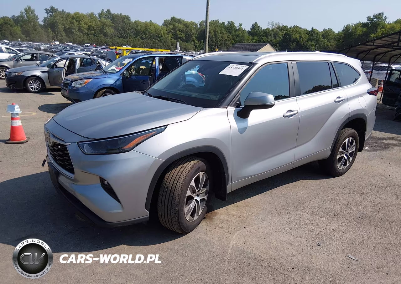 2025 Toyota Highlander Xle VIN:5TDKDRBH0SS588423 - 2