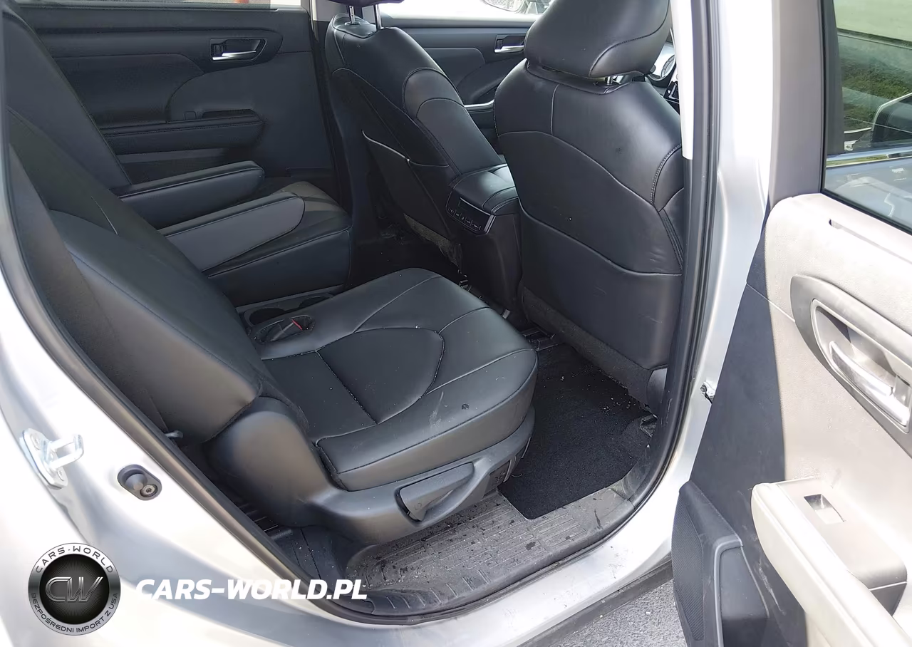 2025 Toyota Highlander Xle VIN:5TDKDRBH0SS588423 - 8
