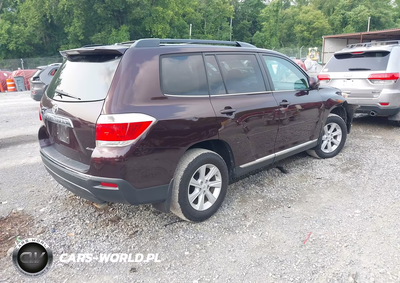 2012 Toyota Highlander Base V6 VIN:5TDBK3EH7CS171672 - 4