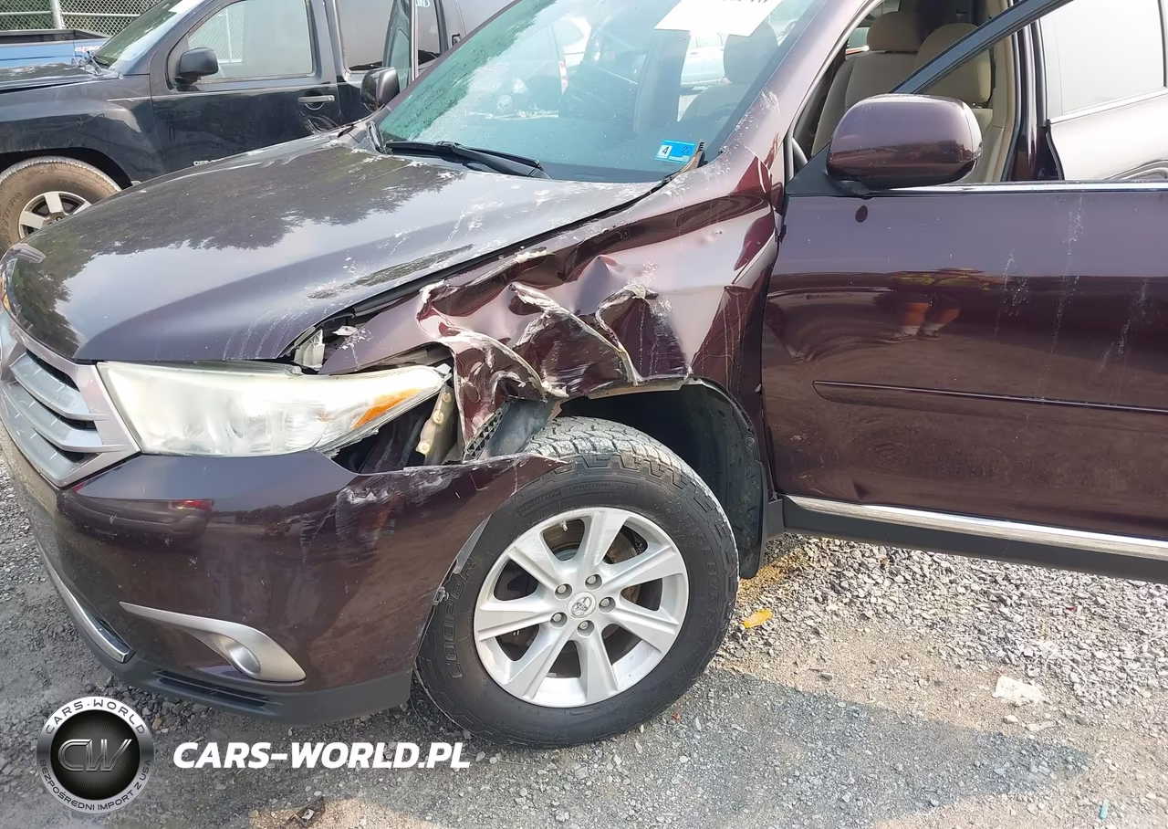 2012 Toyota Highlander Base V6 VIN:5TDBK3EH7CS171672 - 6