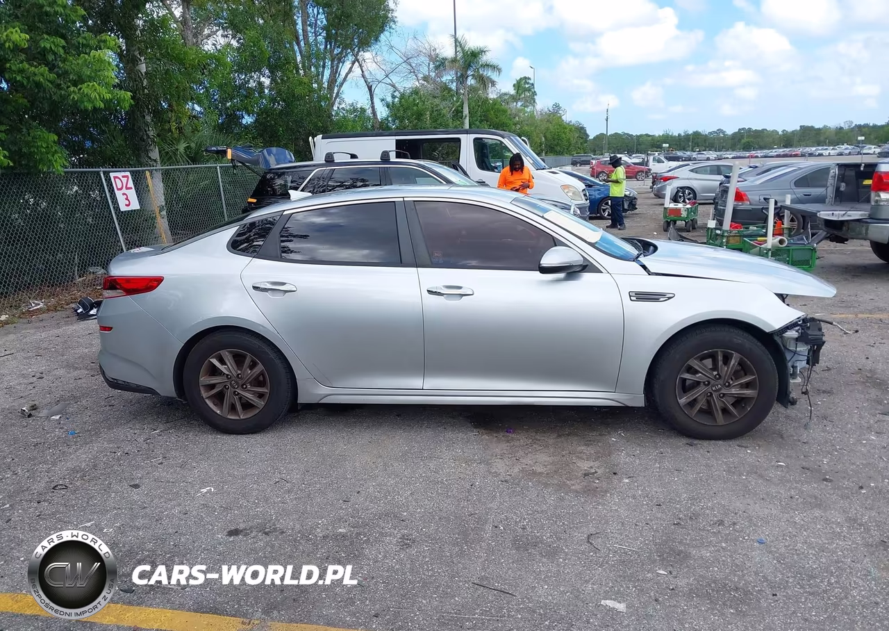 2019 Kia Optima Lx VIN:5XXGT4L33KG288035 - 13