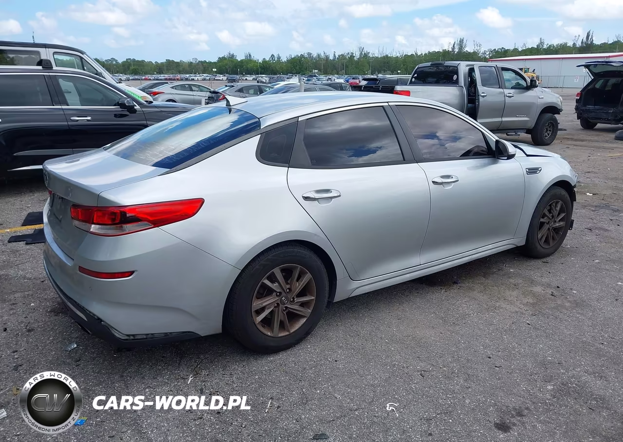 2019 Kia Optima Lx VIN:5XXGT4L33KG288035 - 4