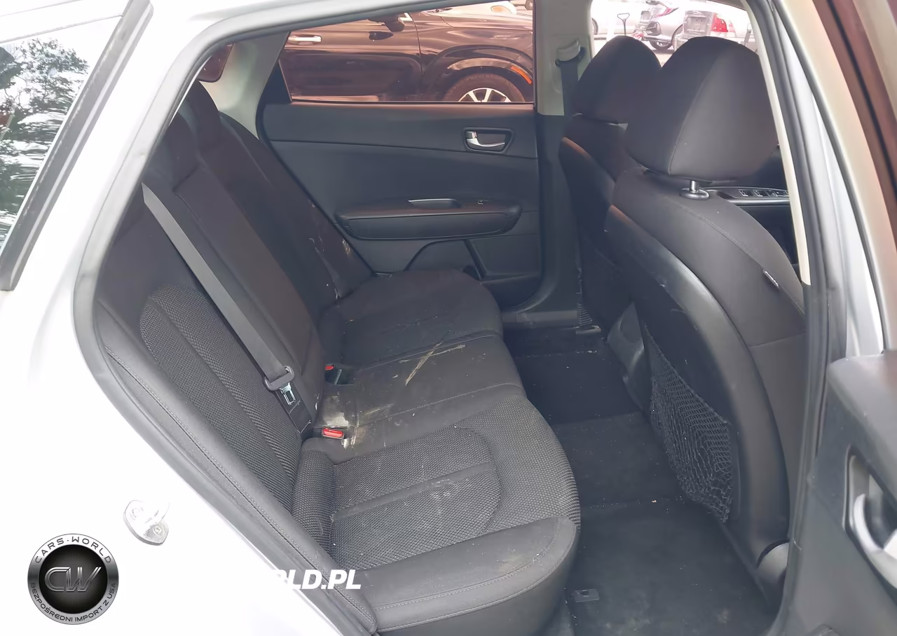 2019 Kia Optima Lx VIN:5XXGT4L33KG288035 - 8