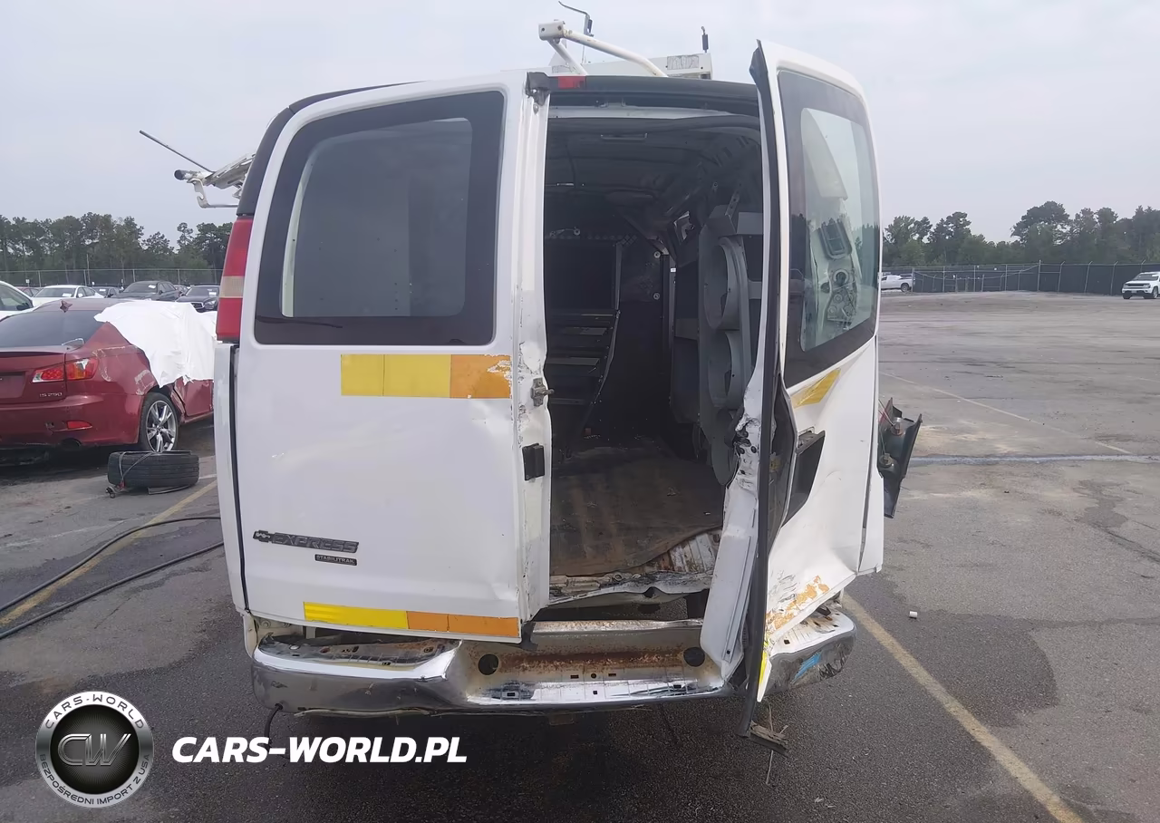 2014 Chevrolet Express 2500 Work Van VIN:1GCWGFCA2E1159732 - 17