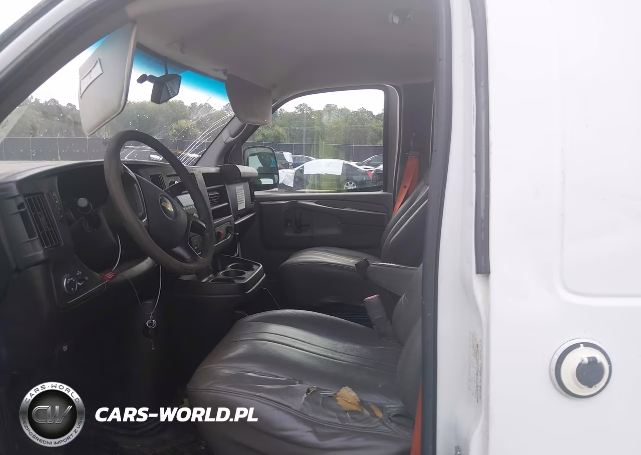 2014 Chevrolet Express 2500 Work Van VIN:1GCWGFCA2E1159732 - 5
