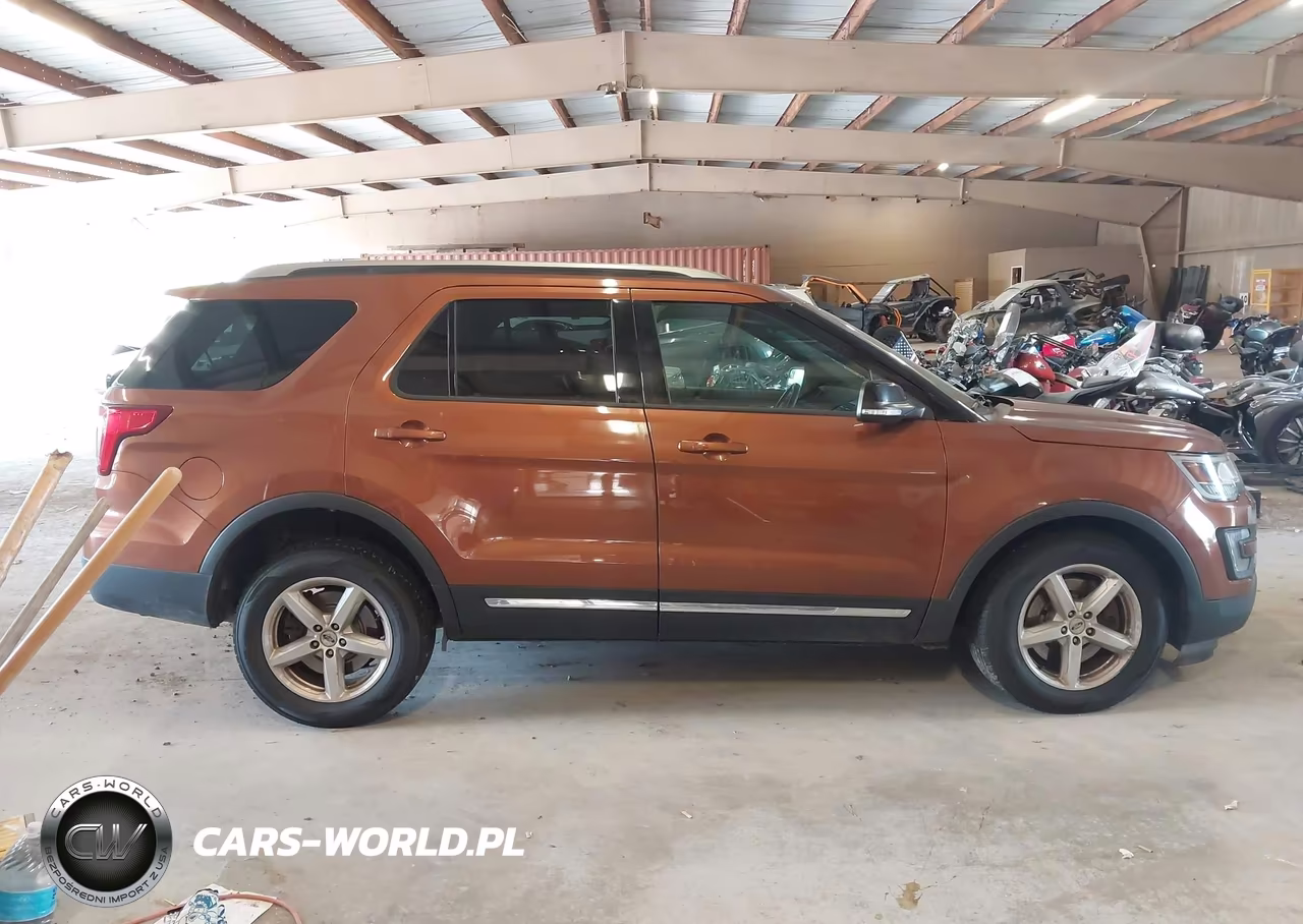 2017 Ford Explorer Xlt VIN:1FM5K8D82HGA21137 - 13