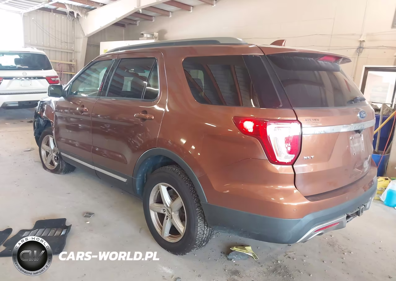 2017 Ford Explorer Xlt VIN:1FM5K8D82HGA21137 - 3