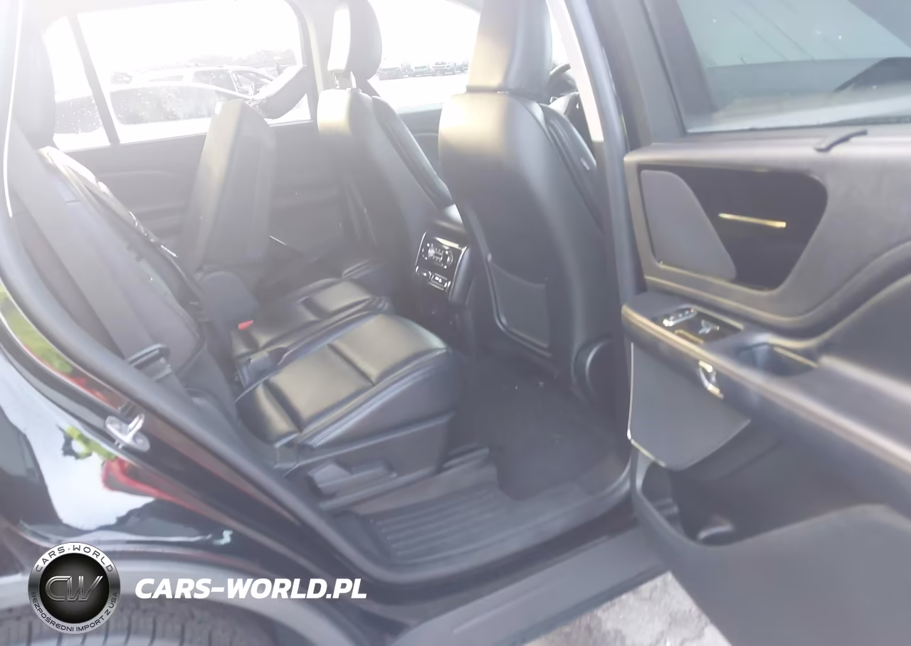 2022 Lincoln Aviator Livery VIN:5LM5J0XC4NGL11599 - 8