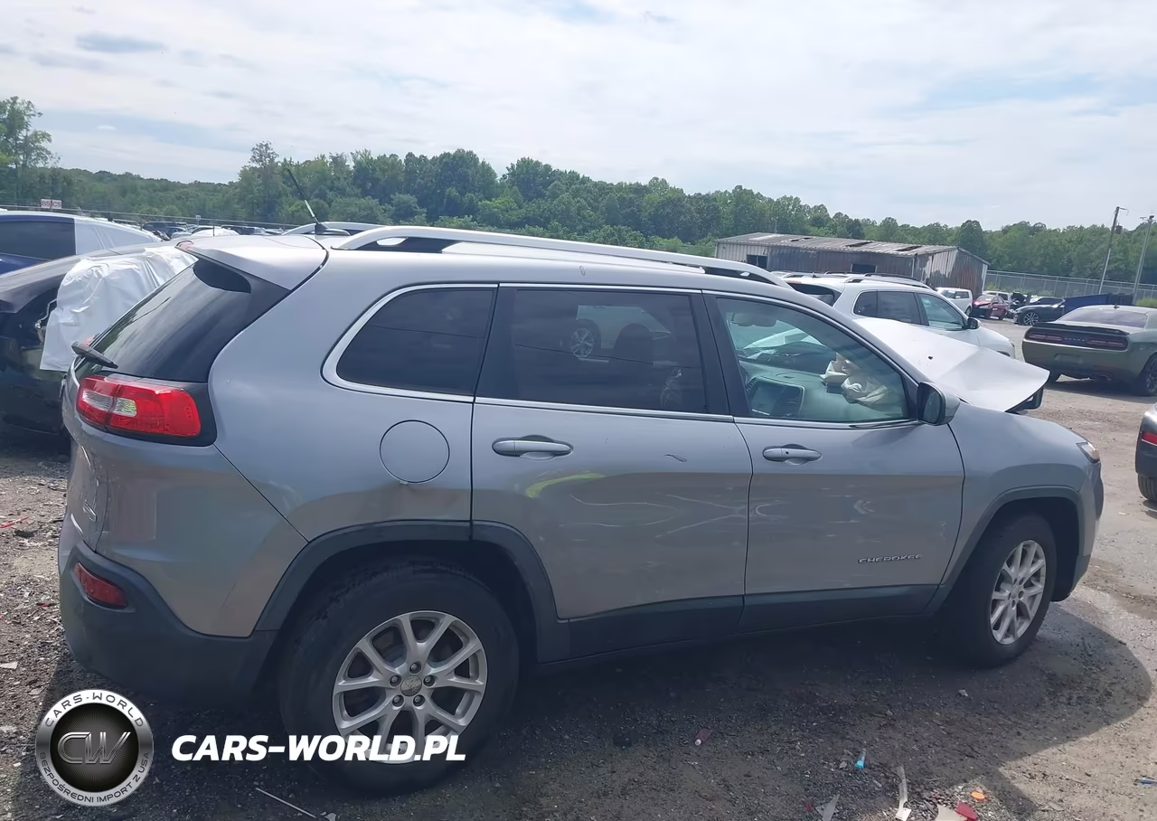 2014 Jeep Cherokee Latitude VIN:1C4PJMCBXEW240564 - 13