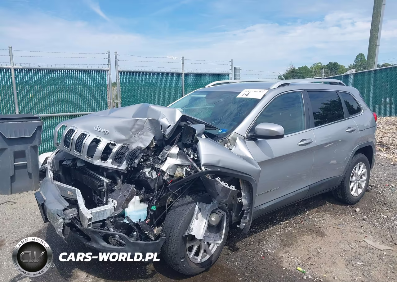 2014 Jeep Cherokee Latitude VIN:1C4PJMCBXEW240564 - 2