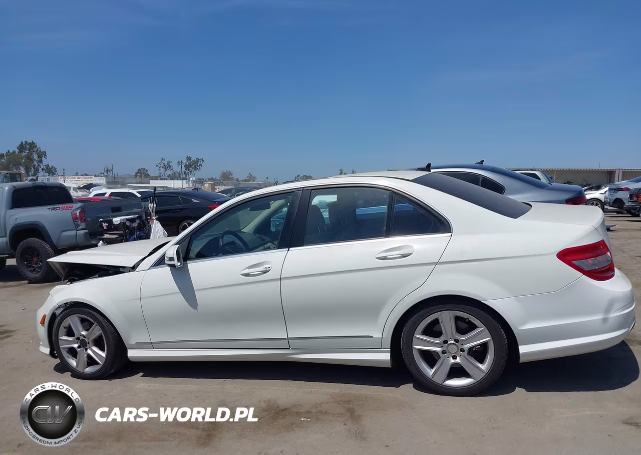 2011 Mercedes-Benz C 300 Sport VIN:WDDGF5EB9BA524738 - 15