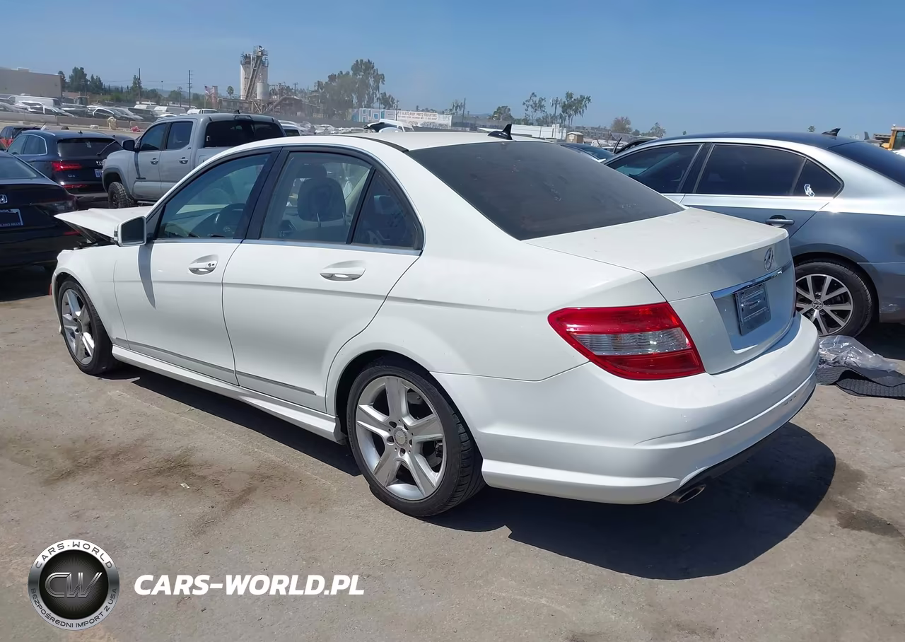 2011 Mercedes-Benz C 300 Sport VIN:WDDGF5EB9BA524738 - 3