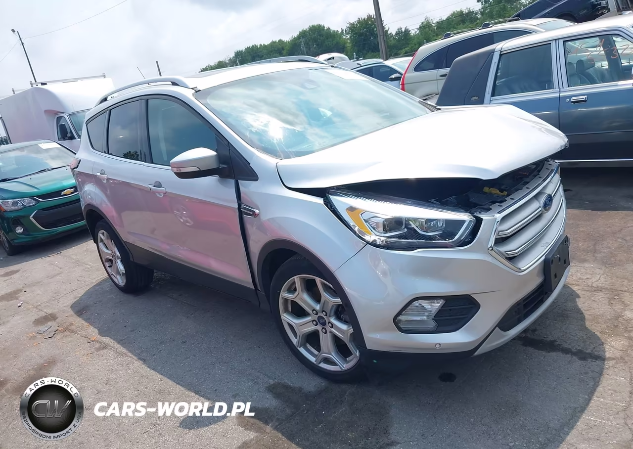 2019 Ford Escape Titanium – zdjęcie 1 z 17