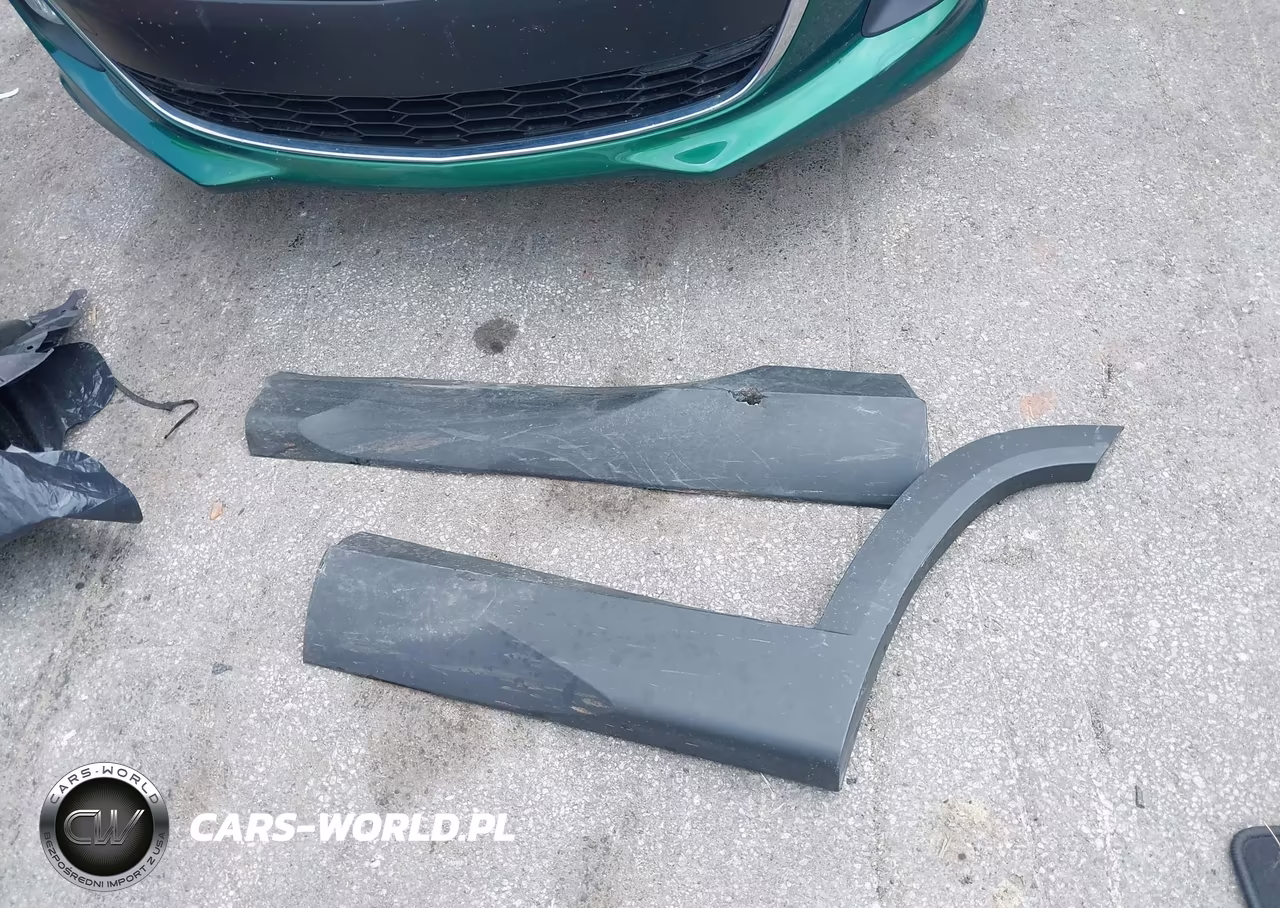 2019 Ford Escape Titanium VIN:1FMCU0J95KUB76256 - 12