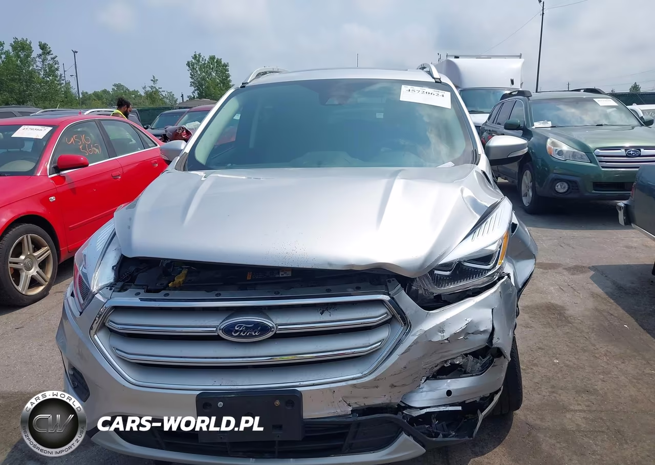 2019 Ford Escape Titanium VIN:1FMCU0J95KUB76256 - 13
