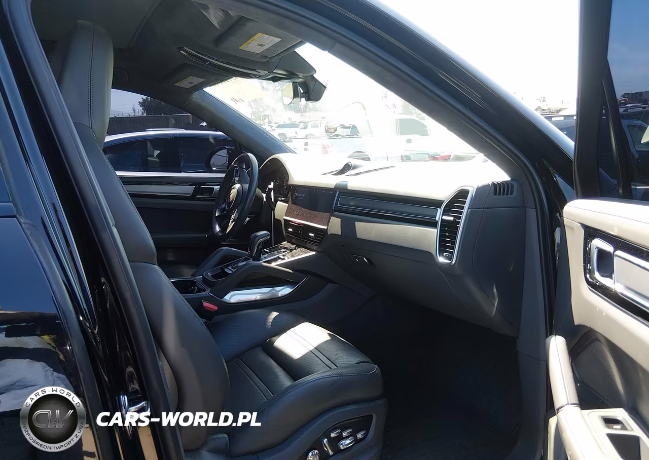 2020 Porsche Cayenne Coupe Turbo VIN:WP1BF2AY8LDA65102 - 5