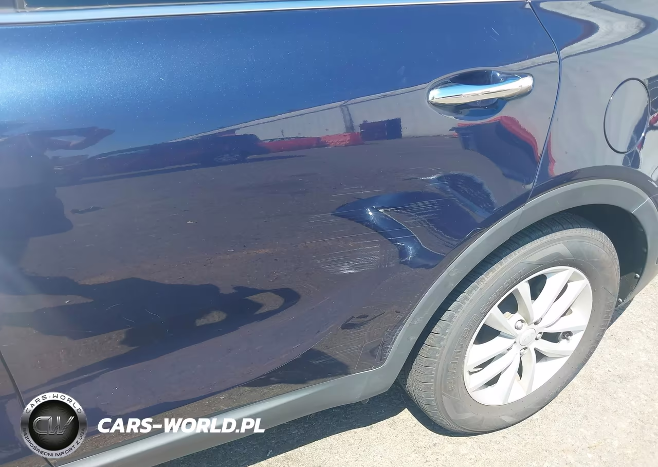 2016 Kia Sorento 2.4L Lx VIN:5XYPG4A32GG185828 - 17