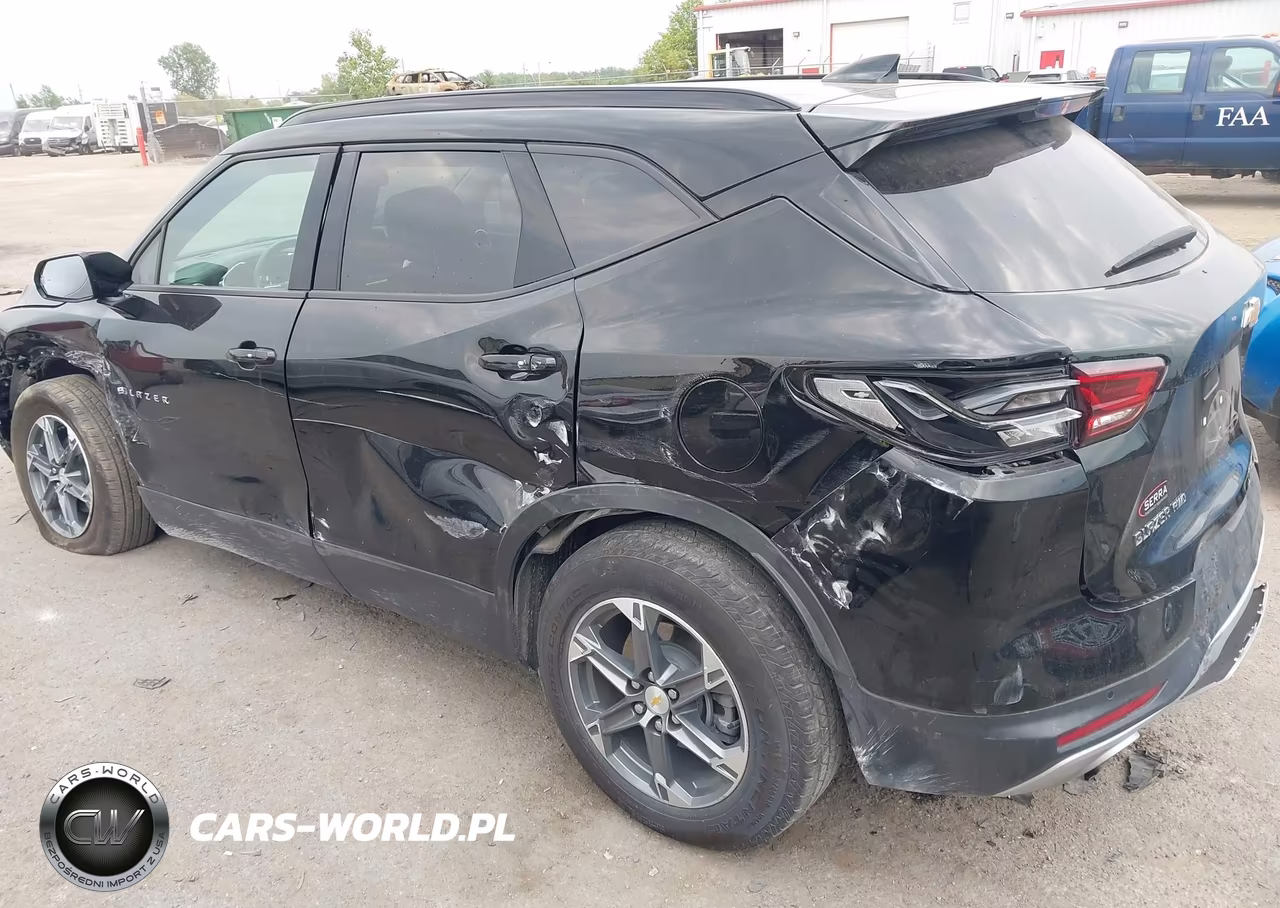 2025 Chevrolet Blazer Awd 2Lt VIN:3GNKBHR42SS118013 - 3
