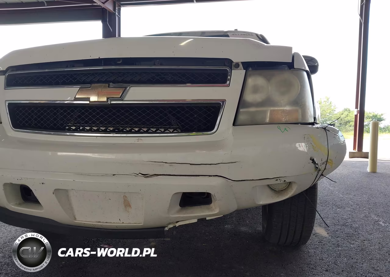 2009 Chevrolet Tahoe Ls VIN:1GNEC13399R298900 - 12