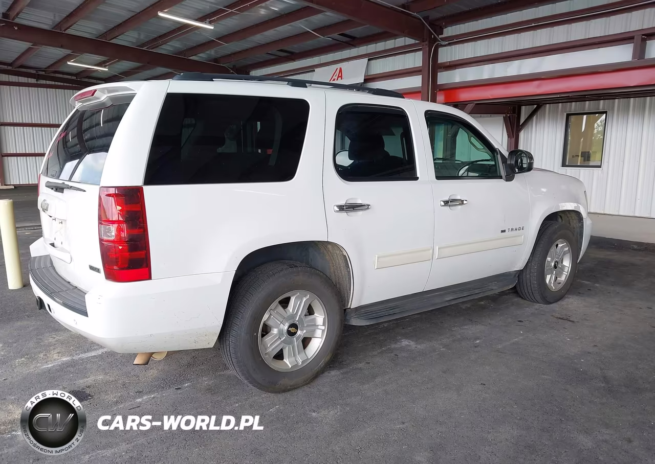 2009 Chevrolet Tahoe Ls VIN:1GNEC13399R298900 - 4