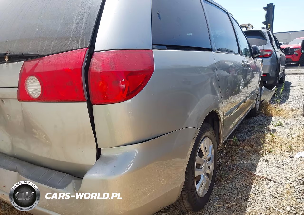 2009 Toyota Sienna Le VIN:5TDZK23C59S228668 - 4