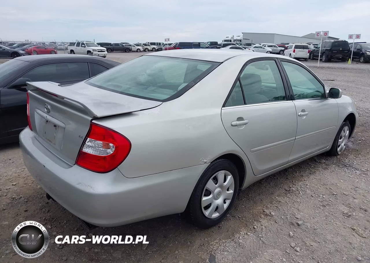2004 Toyota Camry Le VIN:4T1BE32K24U893177 - 4