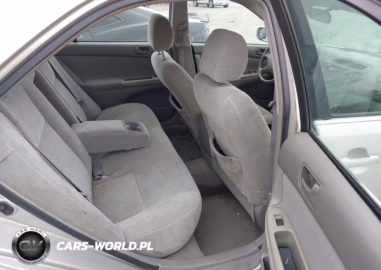 2004 Toyota Camry Le VIN:4T1BE32K24U893177 - 8
