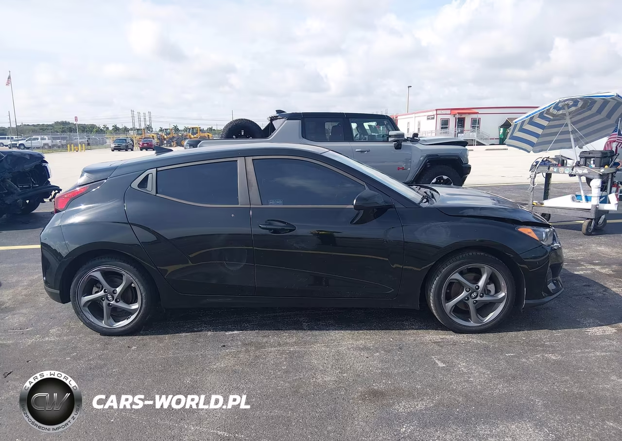 2020 Hyundai Veloster 2.0 VIN:KMHTG6AF5LU022602 - 13