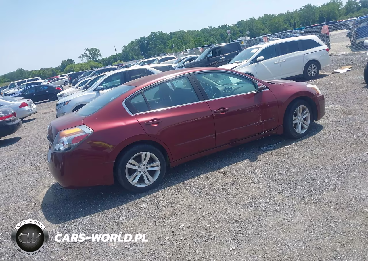 2011 Nissan Altima 3.5 Sr VIN:1N4BL2AP5BC173074 - 4