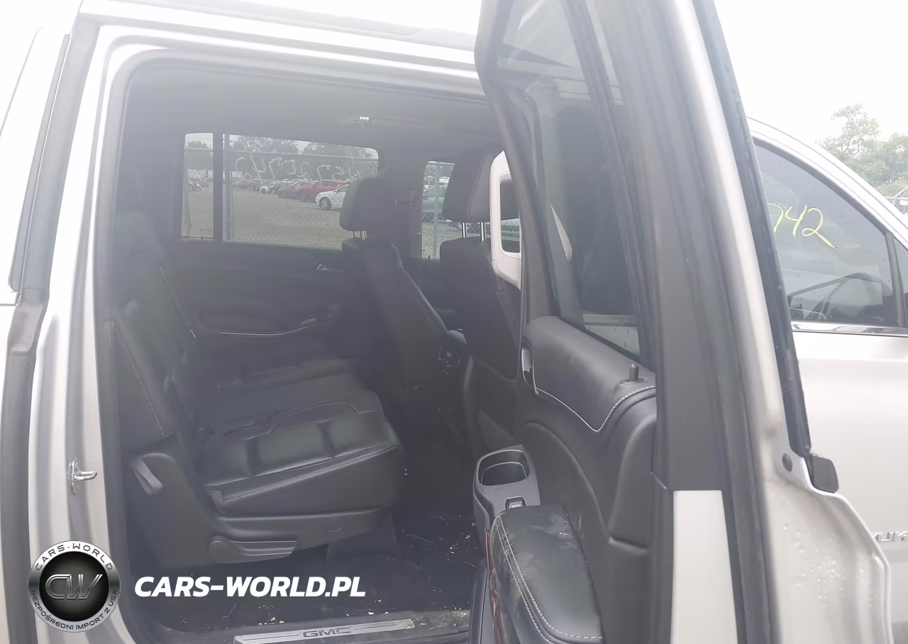 2017 GMC Yukon Xl Slt VIN:1GKS2GKC9HR336678 - 8