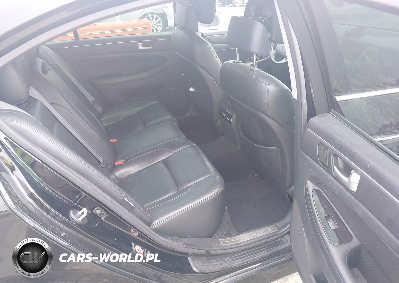 2012 Hyundai Genesis 3.8 VIN:KMHGC4DD1CU194427 - 8