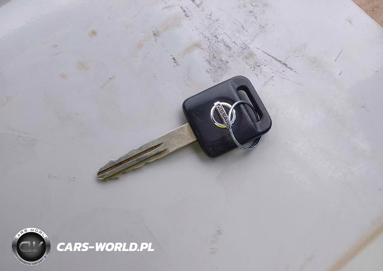 2010 Nissan Versa 1.8S VIN:3N1BC1CP4AL387965 - 11