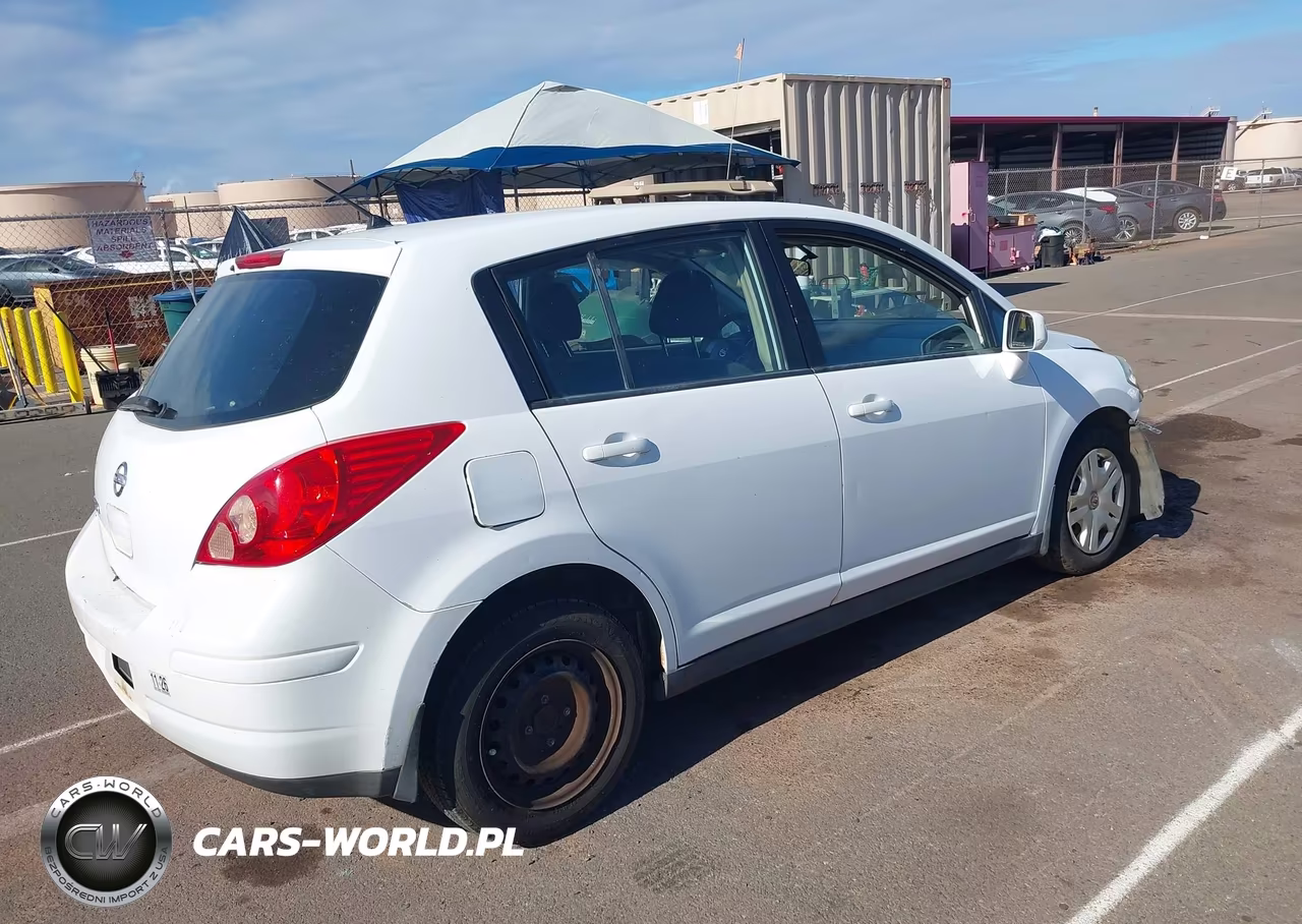 2010 Nissan Versa 1.8S VIN:3N1BC1CP4AL387965 - 4