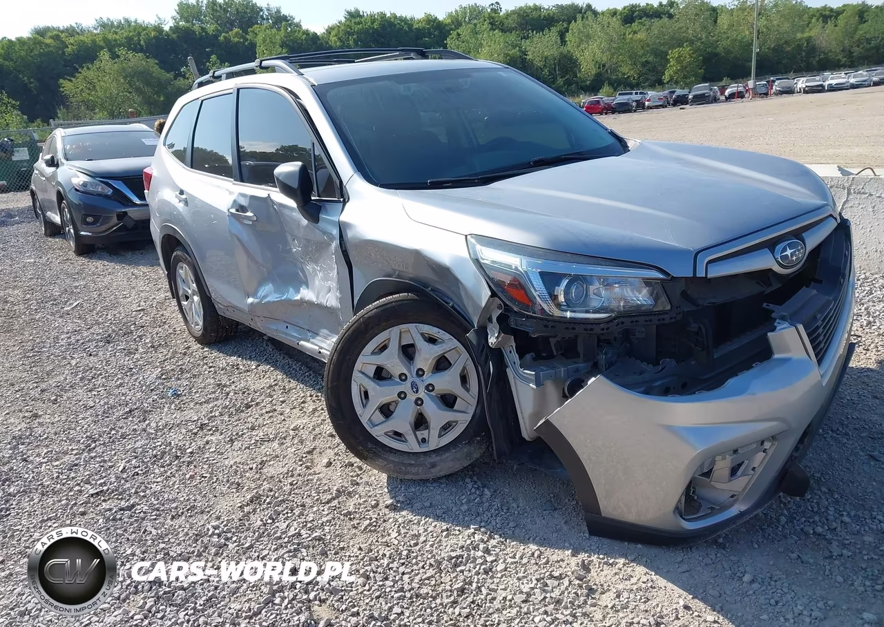 2019 Subaru Forester VIN:JF2SKACC1KH480554 - 19