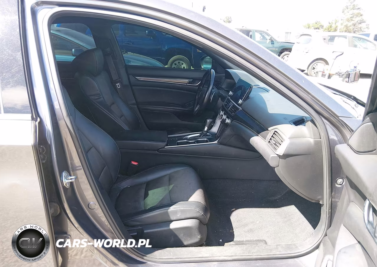 2018 Honda Accord Sport VIN:1HGCV1F39JA211992 - 5