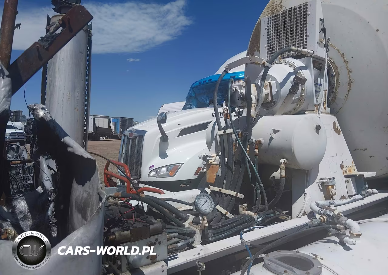2004 Kenworth Construction W900 VIN:1NKWL00X04R056342 - 8