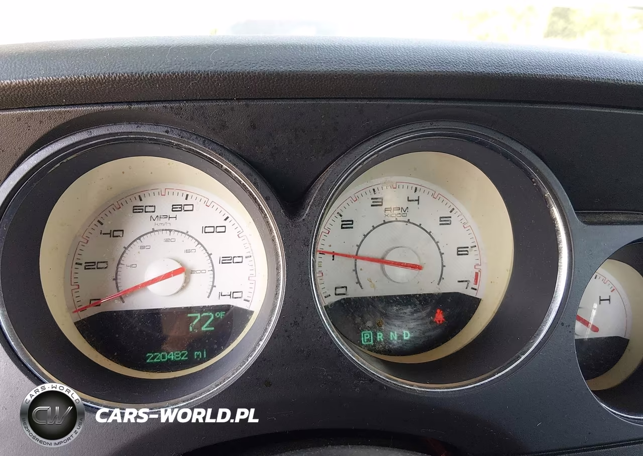 2011 Dodge Challenger VIN:2B3CJ4DGXBH574226 - 7