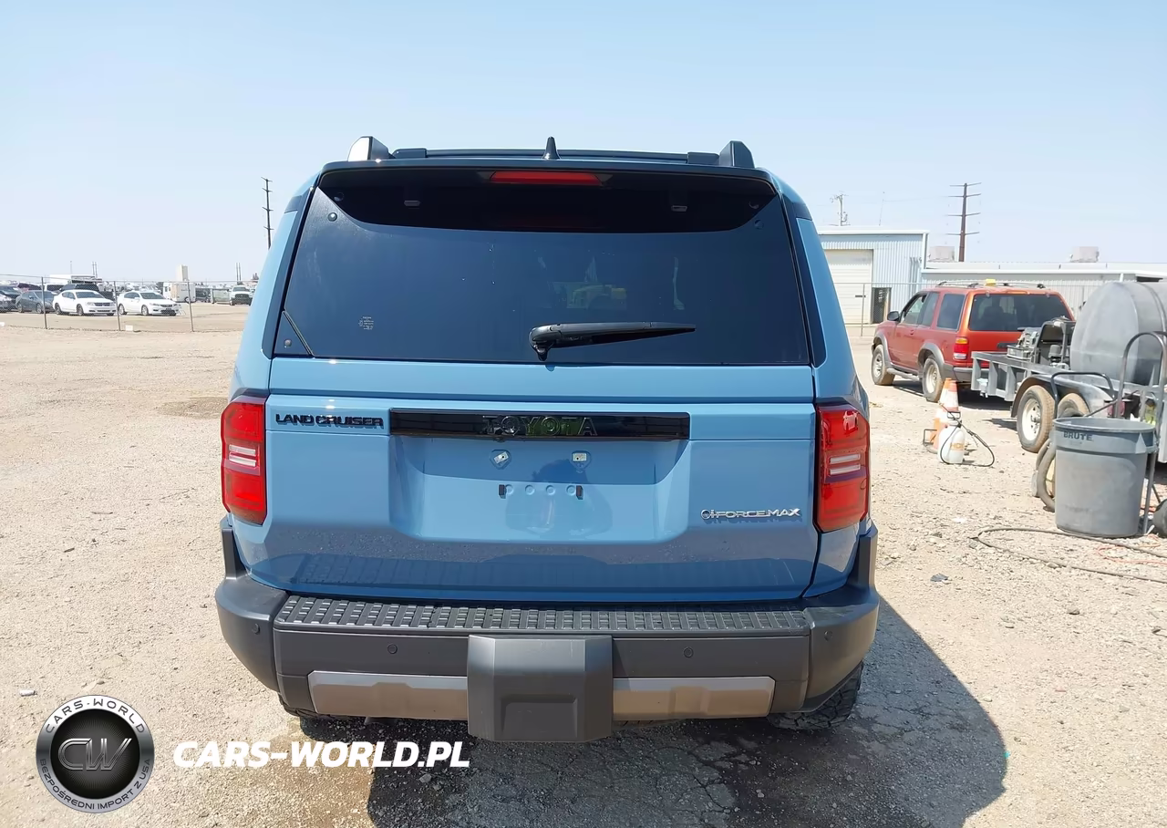 2025 Toyota Land Cruiser VIN:JTEABFAJ4SK044949 - 17