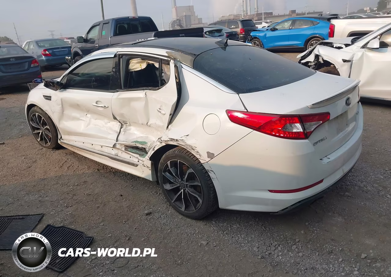 2013 Kia Optima Sx VIN:5XXGR4A62DG129313 - 3