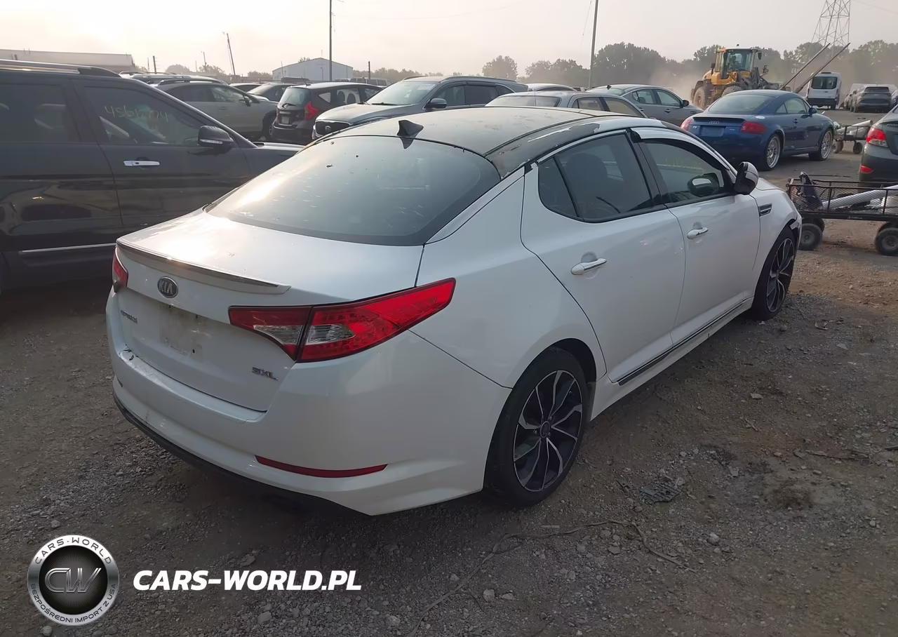 2013 Kia Optima Sx VIN:5XXGR4A62DG129313 - 4