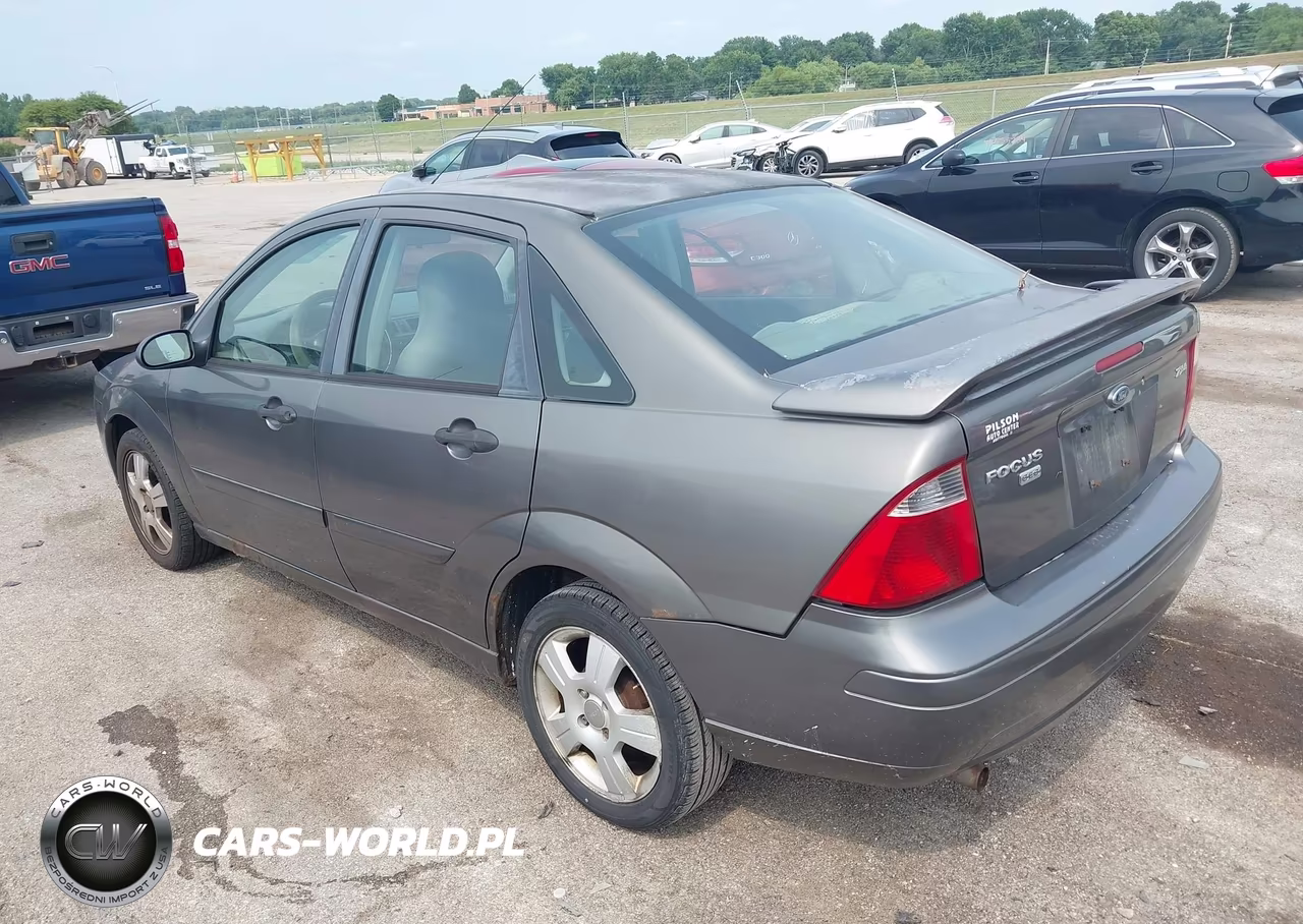 2005 Ford Focus Zx4 VIN:1FAFP34N55W200976 - 3