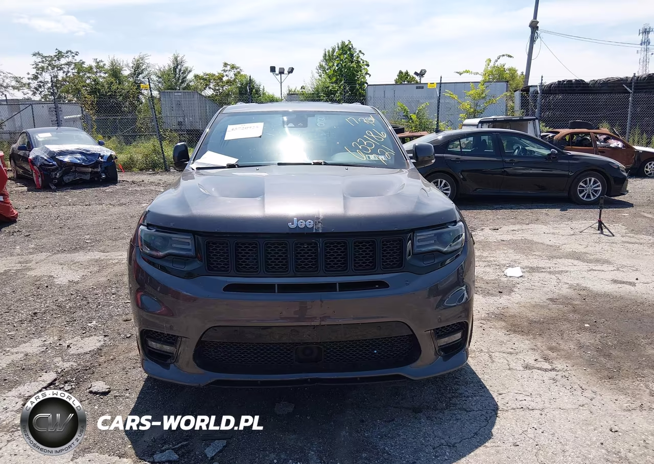 2017 Jeep Grand Cherokee Srt VIN:1C4RJFDJ8HC633186 - 11